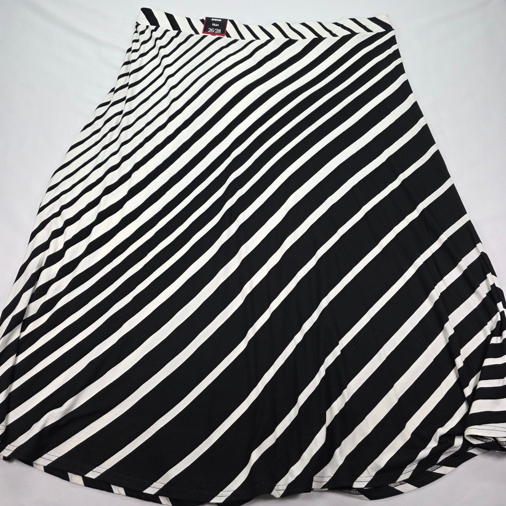 Avenue Womens Plus Size 26/28 Black White Striped Maxi Skirt NWT New - Picture 6 of 6